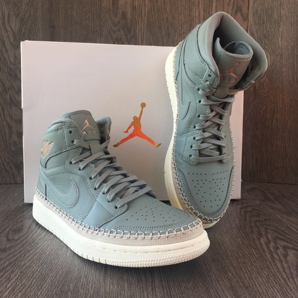 Nike Air Jordan Women's 1 Retro High Premium - Picture 2 of 8